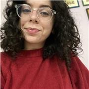 Laureata in giurisprudenza con ottimi voti, praticante avvocato e tirocinante presso Tribunale Ordinario